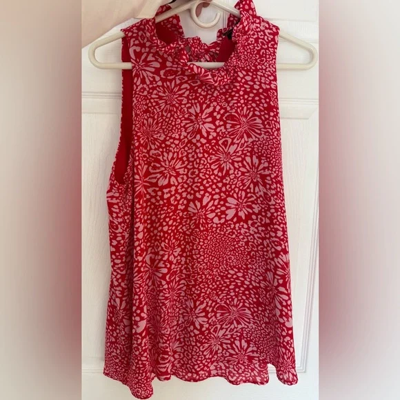 Gibson Red and Pink Patterned Fabric size L Brand new top - Picture 2 of 6